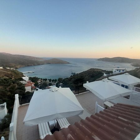 Studios Rena Fúrni Ikaríasz Kültér fotó
