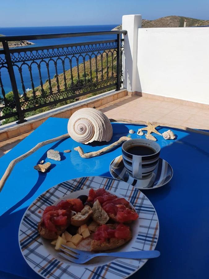 Studios Rena Fúrni Ikaríasz Kültér fotó