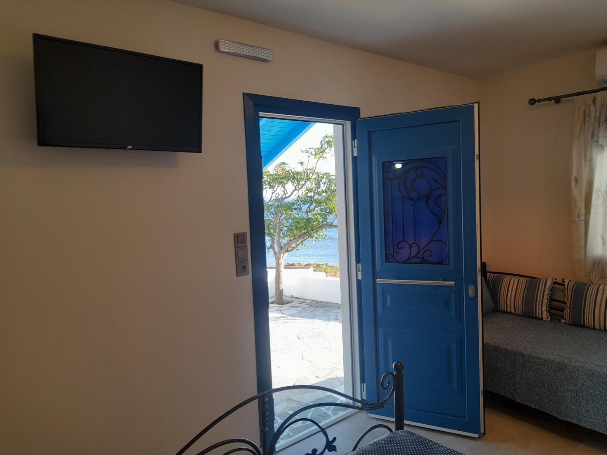 Studios Rena Fúrni Ikaríasz Kültér fotó
